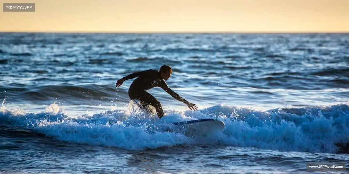 乐鱼电子官方——💃体操腾跃，完美定格！